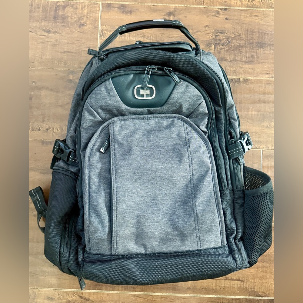 Ogio airflow travel/commuter Backpack